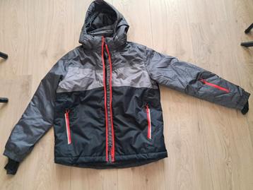 Mooie nog nieuwe winter/ tussen/ regenjas maat 146/ 152 van  beschikbaar voor biedingen
