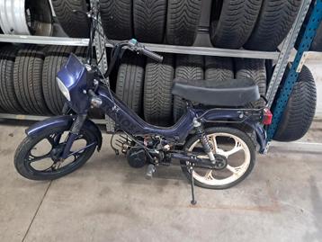 Tomos   beschikbaar voor biedingen