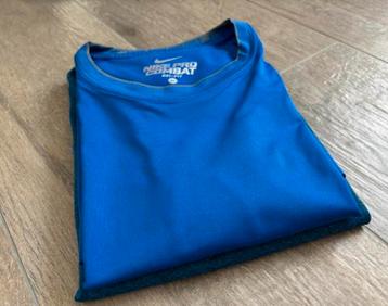 Twee sneldrogende sport shirts – maat XL beschikbaar voor biedingen