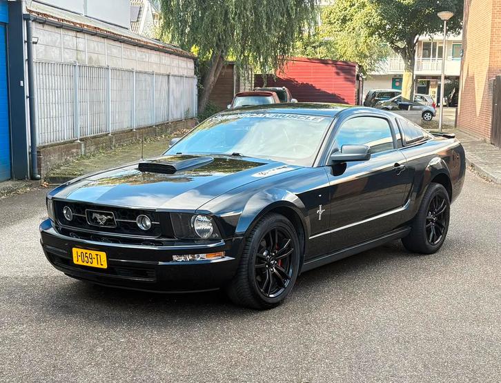 Ford mustang 2007 v6 4.0, Net nieuwe apk!, Auto's, Ford, Particulier, Mustang, ABS, Achteruitrijcamera, Airbags, Airconditioning