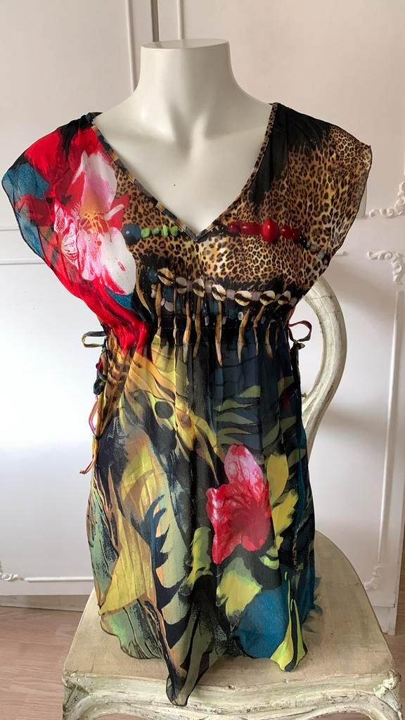 Prachtig voile SHIRT .  Maat M. Mooi patroon., Kleding | Dames, Tops, Zo goed als nieuw, Maat 38/40 (M), Korte mouw, Ophalen of Verzenden