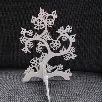 Z.g.a.n. metalen sieradenboom beschikbaar voor biedingen