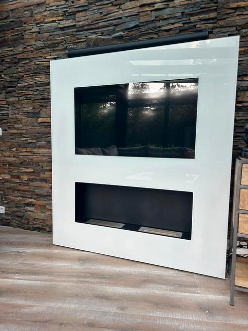 Te koop: Safretti wandmeubel televisie en haard, Huis en Inrichting, Kasten | Televisiemeubels, Zo goed als nieuw, Minder dan 100 cm