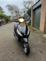 Piaggio zip 4T 2011, Fietsen en Brommers, Ophalen, Zip, Zo goed als nieuw, Benzine