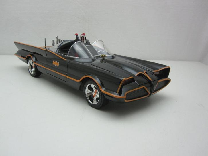 Batman Classic Batmobile in blikken box1:18 Jada Toys, Hobby en Vrije tijd, Modelauto's | 1:18, Nieuw, Auto, Overige merken, Ophalen of Verzenden