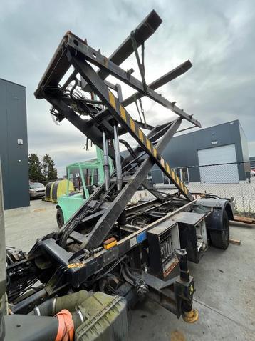 Autolift schaarlift verdiepingslift 3 meter hoogte.