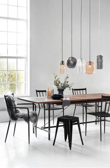 Glazen hanglamp 3 stuks nieuw in doos beschikbaar voor biedingen