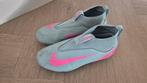 Nike voetbalschoenen meisje zonder veters - maat 35, Ophalen of Verzenden, Schoenen