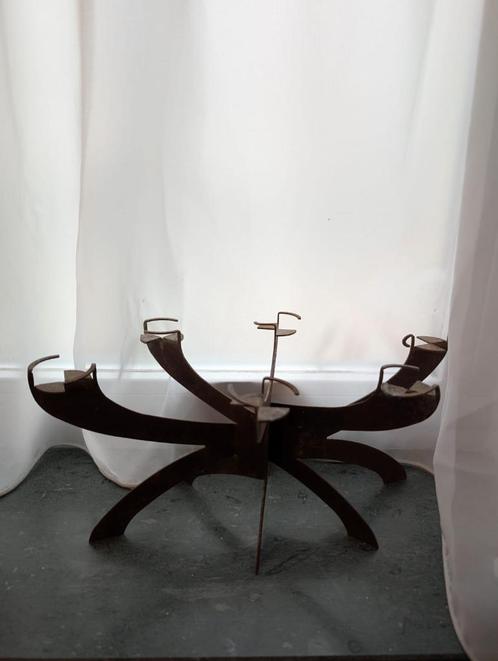 Designer Iron Candle Holder – Sculptural Art Piece, Huis en Inrichting, Woonaccessoires | Kandelaars en Kaarsen, Nieuw, Kaars