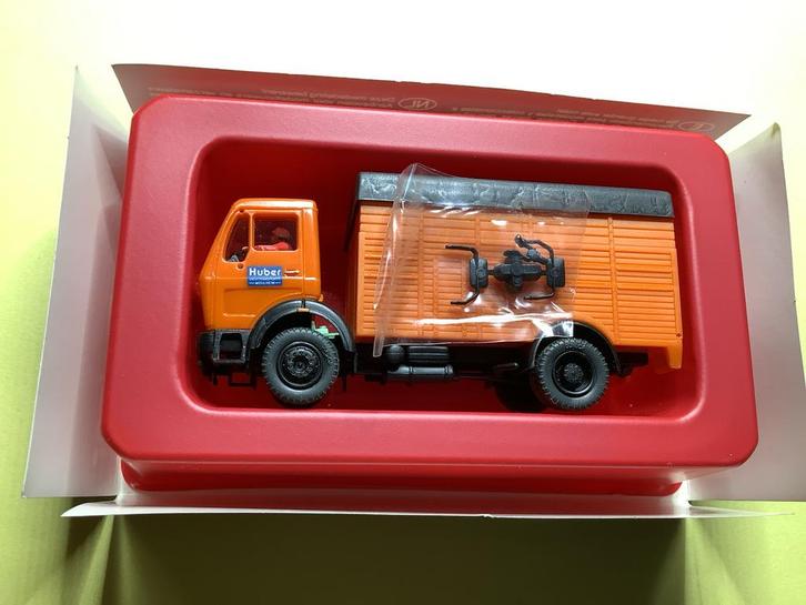 Preiser Mercedes-Benz 1017 Veetransport - Nieuwstaat, Hobby en Vrije tijd, Modelauto's | 1:87, Nieuw, Bus of Vrachtwagen, Overige merken