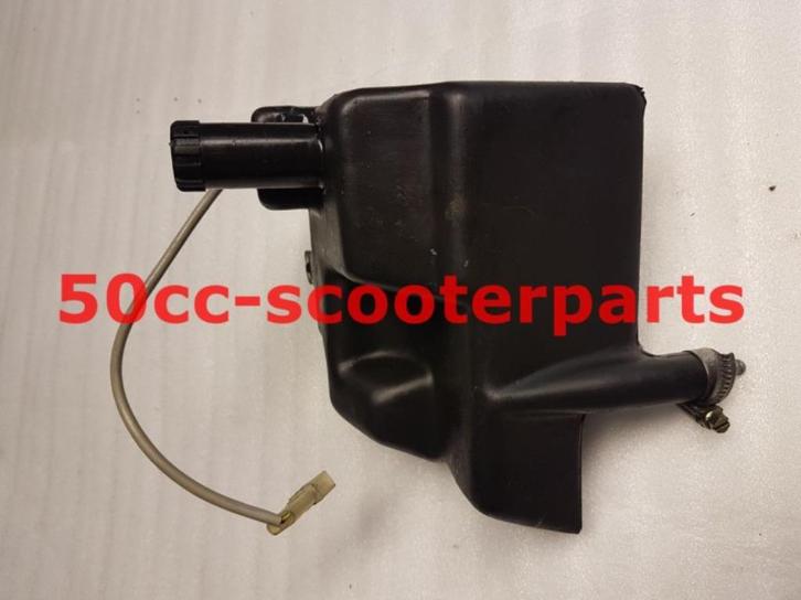 Olietank Derbi Hunter 00G03701081 Gebruikt, Motoren, Tuning en Styling, Ophalen of Verzenden
