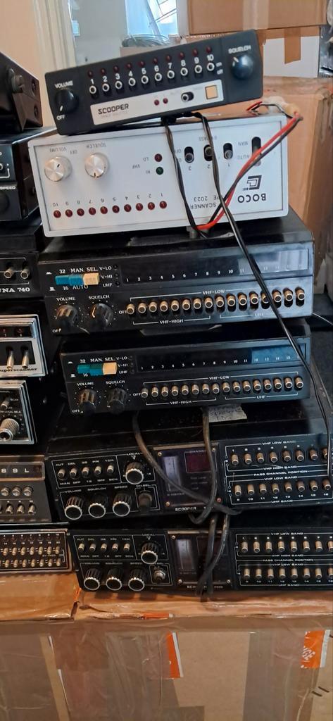 GROTE PARTIJ KRISTAL SCANNERS TE KOOP., Telecommunicatie, Scanners, Gebruikt, Minder dan 30 kanalen, Ophalen of Verzenden