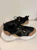 Sneakers dames maat 39, Kleding | Dames, Schoenen, Ophalen, Zo goed als nieuw, Sneakers of Gympen
