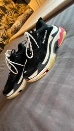 Balenciaga triple S, Ophalen of Verzenden, Zo goed als nieuw, Zwart, Sneakers of Gympen