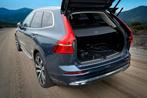 Volvo XC60 2.0 T6 Recharge AWD 250kW/340pk Aut8 Inscription, Automaat, Gebruikt, Huisgarantie, Blauw
