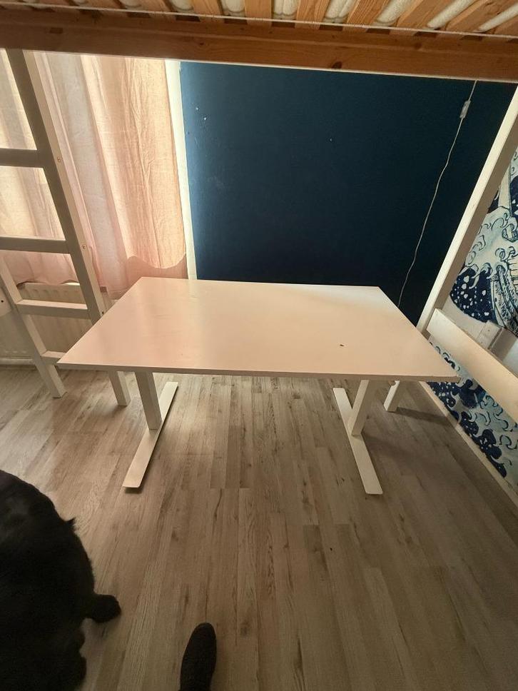 Ikea zit sta bureau wit 120 x 70, Huis en Inrichting, Bureaus, Gebruikt, Stabureau, In hoogte verstelbaar, Ophalen