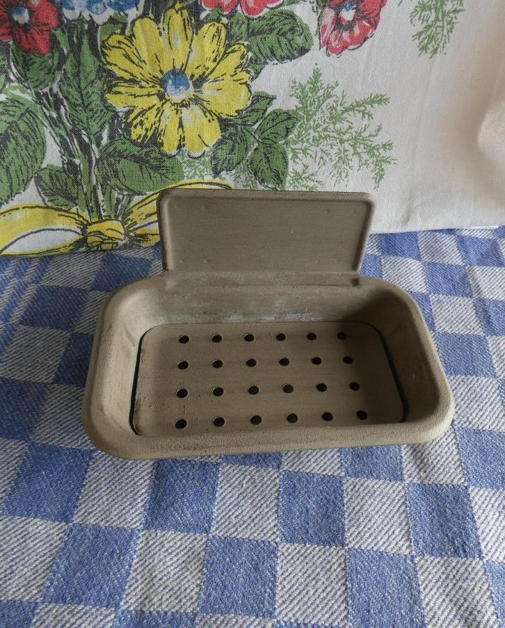 zeepbakje metaal/ zeephouder met treef, Huis en Inrichting, Woonaccessoires | Overige, Zo goed als nieuw, Ophalen of Verzenden