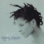 Valerie Etienne, Verzenden, Gebruikt
