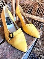 YV369:Vintage 80 (Made in Italy) Pointed Heel Shoes Schoenen, Made in Italy, Geel, Ophalen of Verzenden, Schoenen met hoge hakken