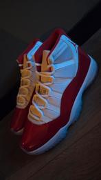 Air Jordan 11 Retro white/varsity red/ black, Kleding | Heren, Schoenen, Ophalen of Verzenden, Nieuw, Zwart