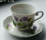 Nostalgische kop en schotel met paars bloemetje, Ophalen, Zo goed als nieuw, Porselein, Kop en/of schotel