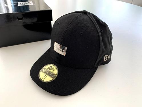 YOHJI YAMAMOTO x NEW ERA pet 7 3/8 (58.7cm) NIEUW EUR 325, Kleding | Heren, Hoeden en Petten, Nieuw, Pet, 58 of 59 cm (L, 7¼ of ⅜ inch)