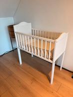 Wiegje met matrasje (zo goed als nieuw), Ophalen of Verzenden, Zo goed als nieuw, Wieg