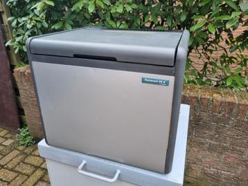 tristar portacool 45e koelbox 12v en 230v werkt super! beschikbaar voor biedingen