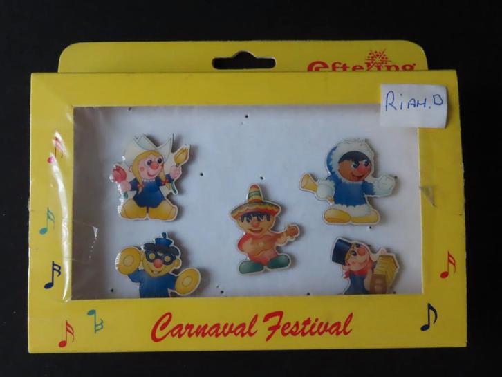 Efteling pins Carnaval Festival in origineel doosje., Verzamelen, Efteling, Zo goed als nieuw, Button of Speldje, Ophalen