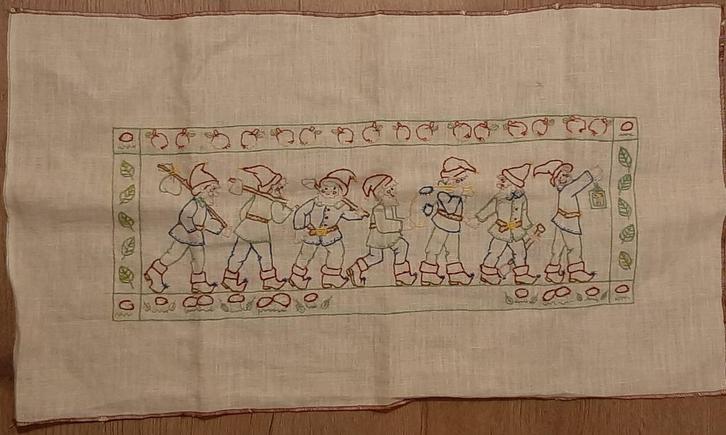 🥐2e hands: 3 Tafelkleden - Handgemaakt of Vintage🏷️teab, Huis en Inrichting, Tafelkleden, Gebruikt, Rechthoek, Binnen, Buiten