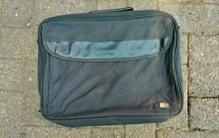 Laptoptassen,Case Logic,zwart,computer,16 inch,school,16", Computers en Software, Laptoptassen, Zo goed als nieuw, Schoudertas