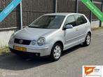 Volkswagen Polo 1.4-16V NAP/AIRCO/LM VELGEN/CRUISE CONTROLE, Voorwielaandrijving, Gebruikt, 4 cilinders, Origineel Nederlands