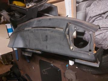 Mercedes Benz w124 dashboard kleur zwart. E klasse 1985 1990 beschikbaar voor biedingen