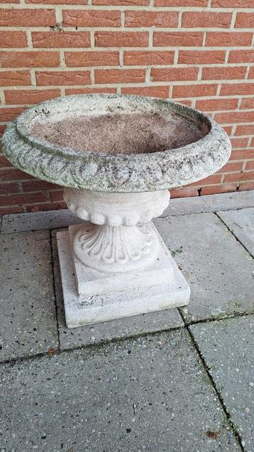 Tuinpot tuinvaas plantenbak bloemenbak beschikbaar voor biedingen