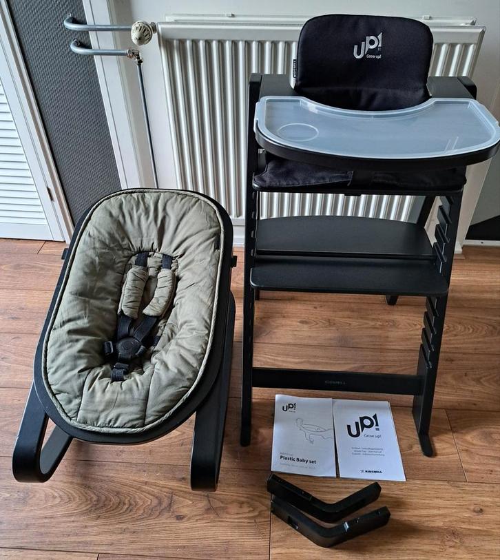 Kidsmill Up! Kinderstoel Zwart, complete set, Kinderen en Baby's, Kinderstoelen, Zo goed als nieuw, Meegroeistoel, Aanschuifbaar
