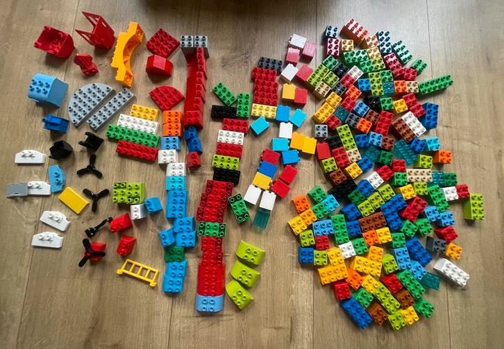 Meer dan 250 stenen bouwstenen onderdelen Duplo, Kinderen en Baby's, Speelgoed | Duplo en Lego, Zo goed als nieuw, Duplo, Ophalen of Verzenden