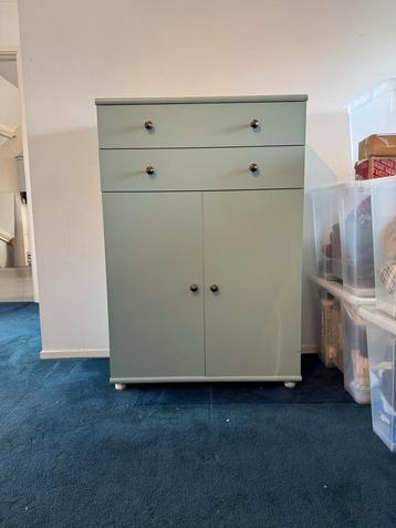 Turquoise Ladekast met Deuren beschikbaar voor biedingen