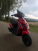Mooie Piaggio zip, Fietsen en Brommers, Scooters | Piaggio, Zip, Ophalen of Verzenden, Zo goed als nieuw, Benzine