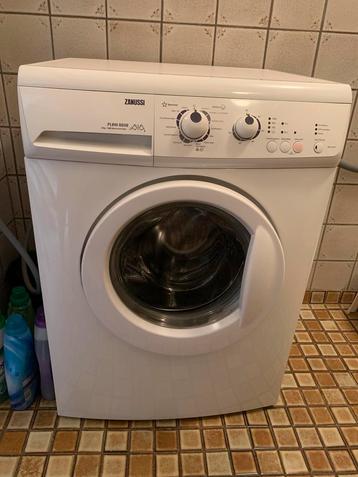 Zanussi Wasmachine - 5kg, 1400 toeren beschikbaar voor biedingen