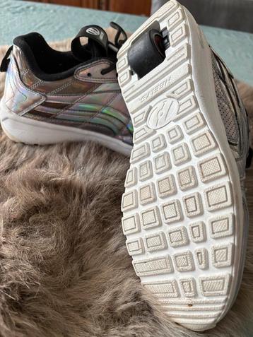 Heelys Sneakers Maat 38 beschikbaar voor biedingen