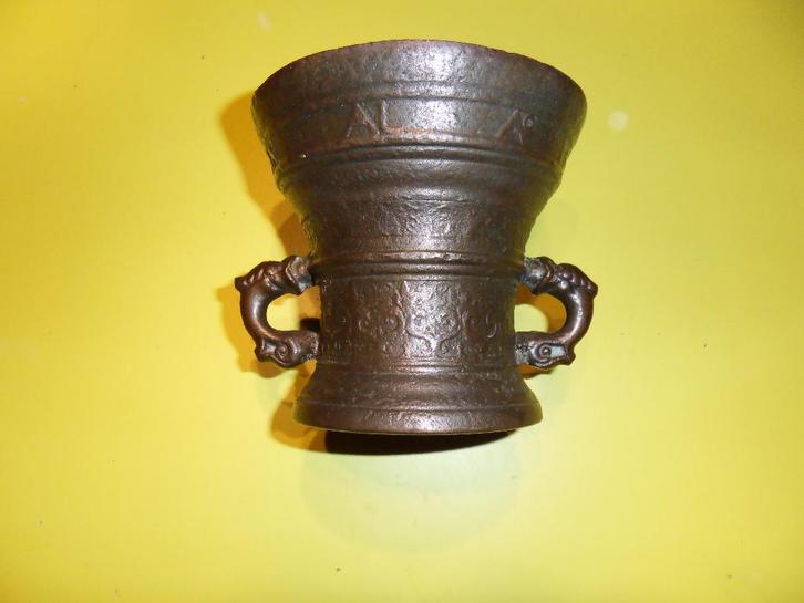 Antieke Bronzen Vijzel Wegewart jr. Deventer Anno 1601, Antiek en Kunst, Antiek | Koper en Brons, Brons, Ophalen