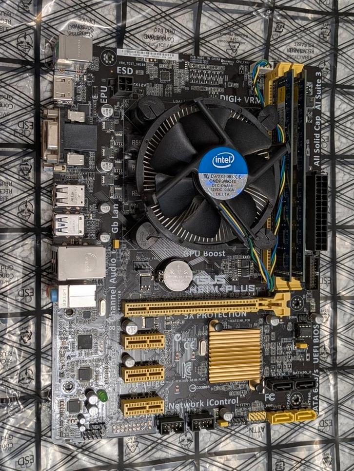 Asus H81 moederbord met i5 Processor., Computers en Software, Moederborden, Zo goed als nieuw, DDR3, Ophalen of Verzenden