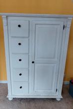 Vintage kledingkast / meidenkast en commode met wandrekje, Kinderen en Baby's, Kinderkamer | Commodes en Kasten, Ophalen, Gebruikt