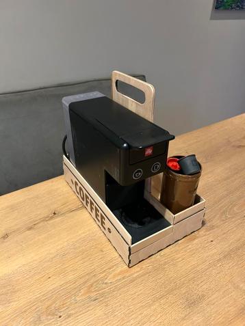 Koffiemachine voor de camping illy iperespresso beschikbaar voor biedingen