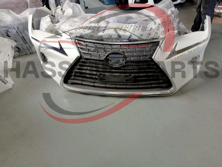 Lexus NX voorbumper, Auto-onderdelen, Carrosserie en Plaatwerk, Bumper, Lexus, Voor, Gebruikt, Ophalen of Verzenden