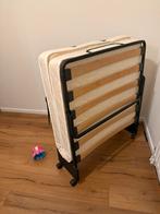 Opklap/logeer bed 200x90 is 4x gebruikt, Huis en Inrichting, 90 cm, Eenpersoons, Beige, Ophalen of Verzenden