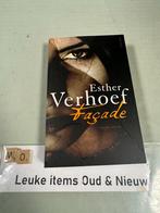Ester Verhoef. Façade. €4,99, Boeken, Thrillers, Ophalen of Verzenden, Zo goed als nieuw, Nederland