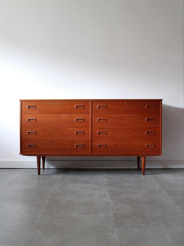 Vintage Deens(e) ladekast/dressoir in teak door Hundevad, Huis en Inrichting, Kasten | Ladekasten, Zo goed als nieuw, Minder dan 100 cm