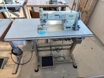Brother Exedra F40 lockstitch sewing machine beschikbaar voor biedingen