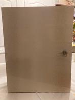 medicijnkast met slot, Minder dan 50 cm, Overige typen, Ophalen of Verzenden, Zo goed als nieuw